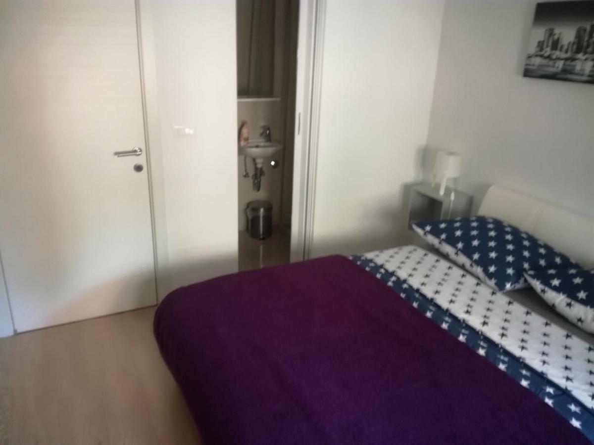 Hotel Soba U Centru Pula Exteriér fotografie