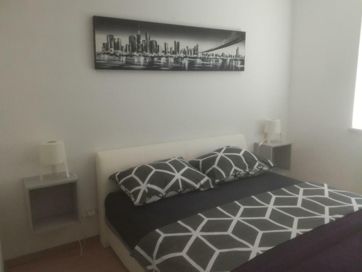 Hotel Soba U Centru Pula Exteriér fotografie