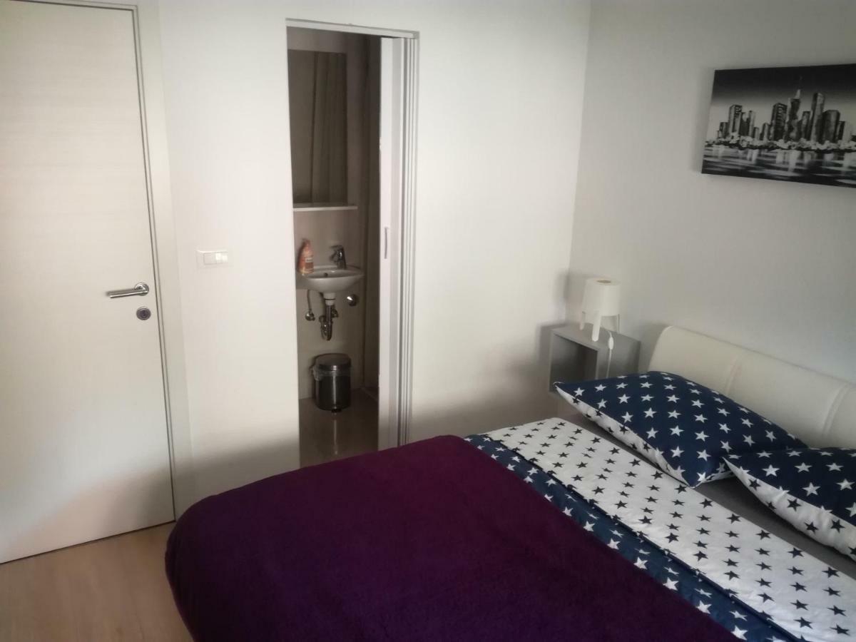 Hotel Soba U Centru Pula Exteriér fotografie
